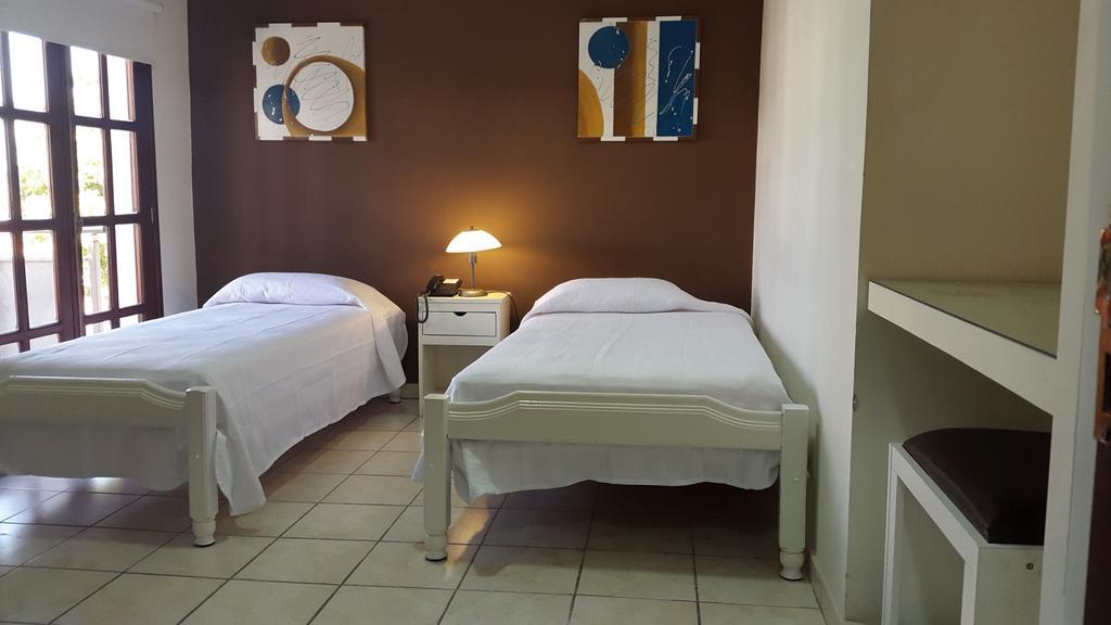 Hotel Boutique Santiago Santiago del Estero Quarto foto