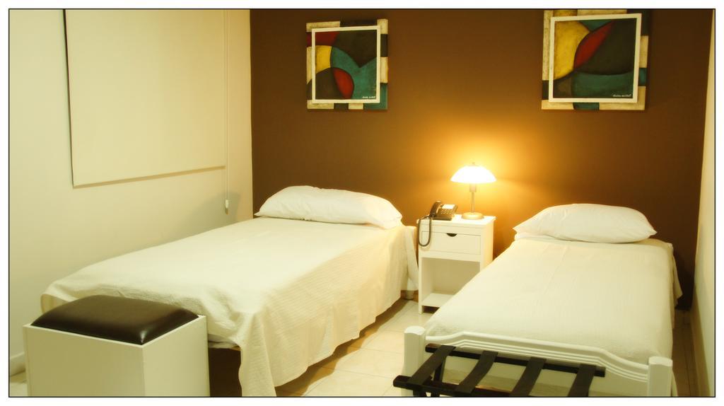 Hotel Boutique Santiago Santiago del Estero Quarto foto